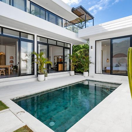 Villa Pono Pono - Uluwatu By Yolla Hospitality Eksteriør bilde